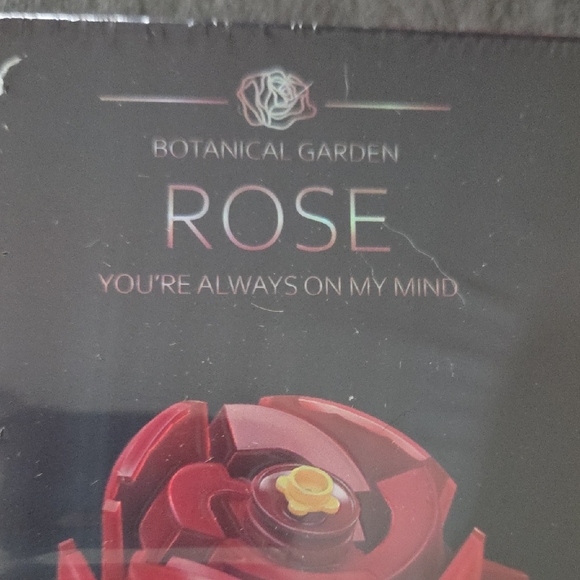 Botanical Collection Rose Building Set - Picture 2 of 3